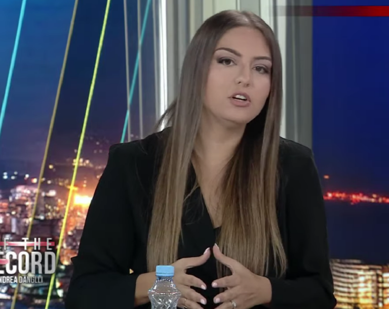 Deputetja Sara Mila flet për protestuesit: Sorrat anti-shqiptarë dolën në origjinë. Nuk e duan integrimin në BE!