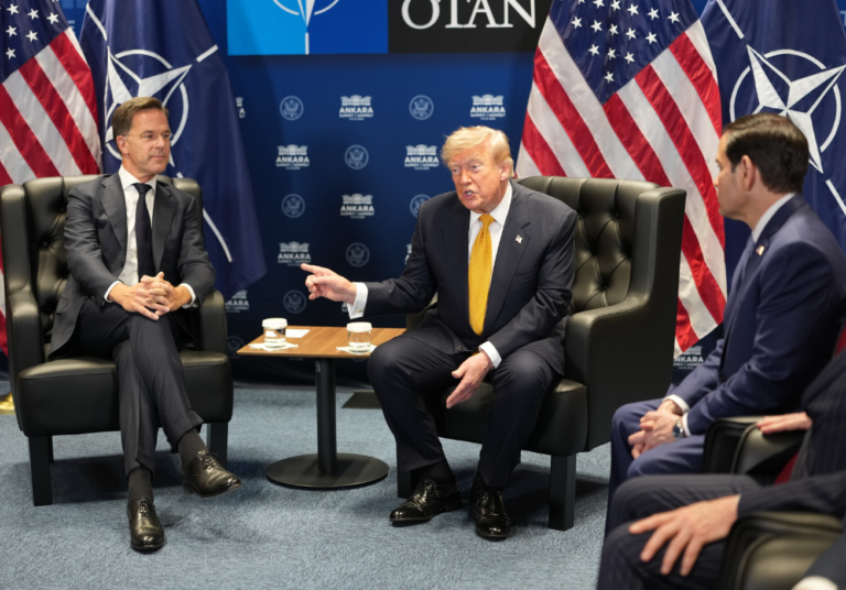 Zbardhet fjalimi i Trump në samitin me dyer të mbyllura të NATO-s