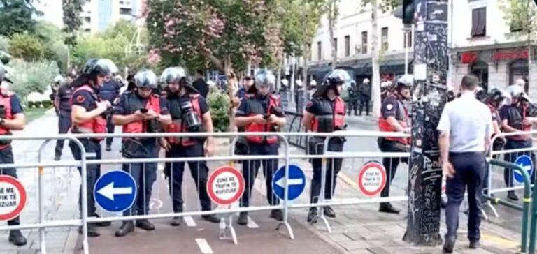 Protesta e sotme para Parlamentit dhe skenarët e mundshëm…