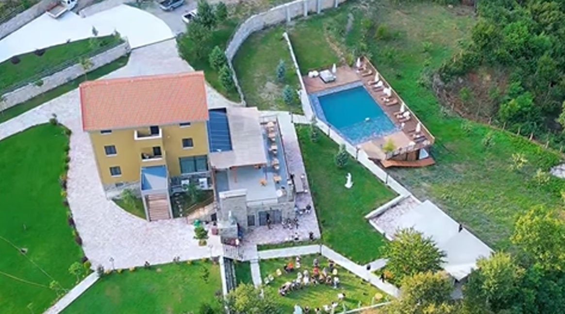 Blendi Gonxhja  ka evidentuar potencialin turistik të Nikaj Mërturit dhe cilësuar si një nga thesaret e Alpeve Shqiptare