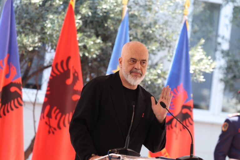 Kamera inteligjente në shkolla, Rama: Përgjigje ndaj vrasjes tragjike të Martin Canit, sinjalizojë në kohë reale për rreziqet