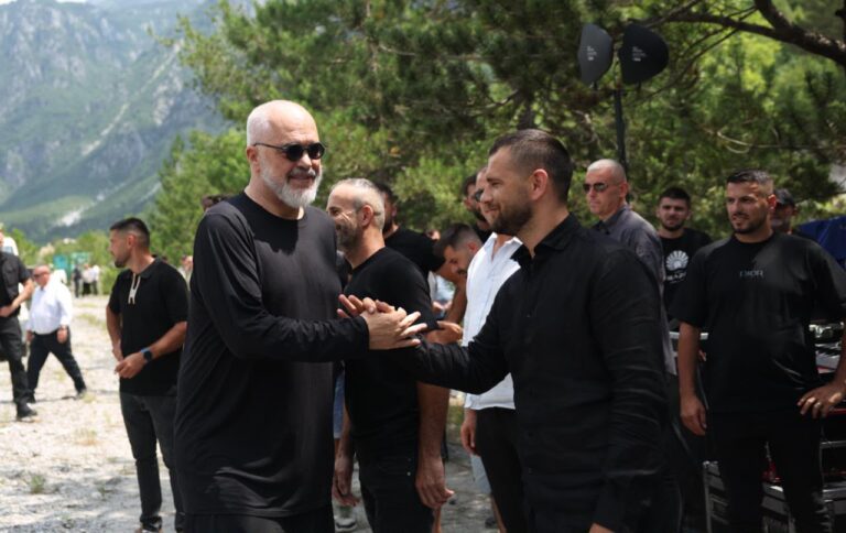 “Paketa e Maleve”, Rama nxjerr mesazhet nga kritikët: 90% profile fallco, pas tyre janë sorrat e opozitës