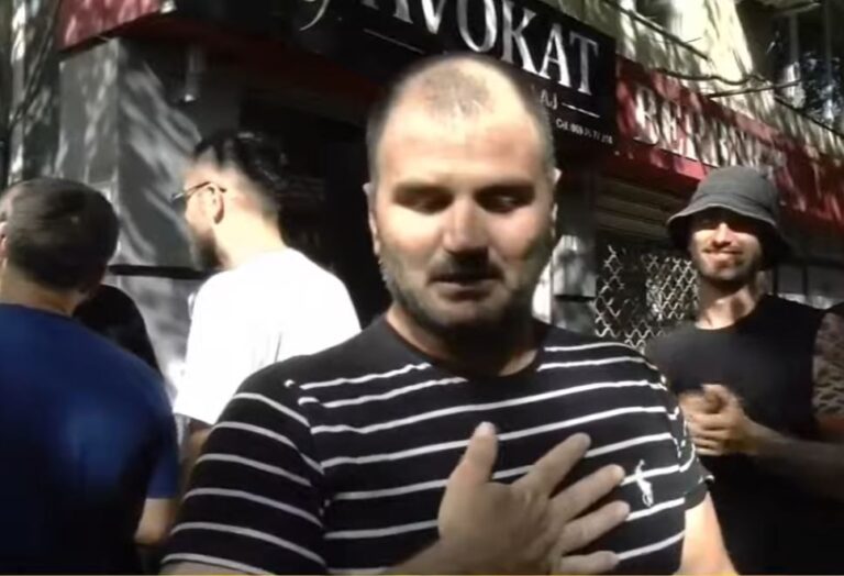 Historia me fëmijën e paralizuar u bë simbol i protestës, Altin Hila flet pas lirimit nga Komisariati nr.3: Rama të reflektojë