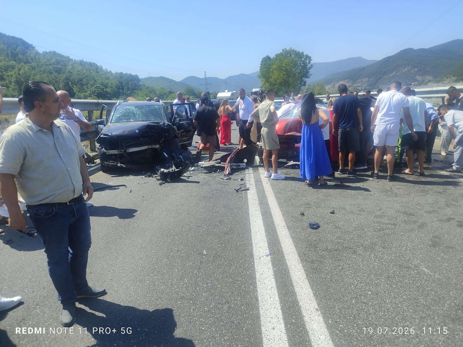 Dy automjete përplasen në segmentin Milot Rrëshen  zjarrfikset ndërhyjnë për nxjerrjen e të plagosurve