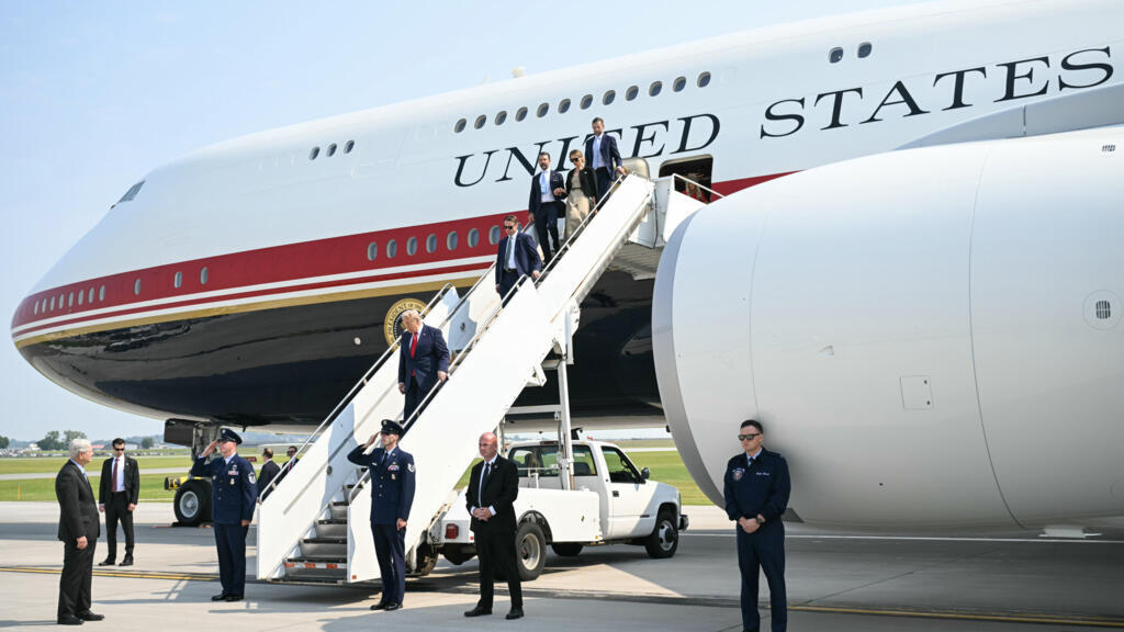 Air Force One i ri i Boeing  Dorëzimi shtyhet  shqetësimet mbeten