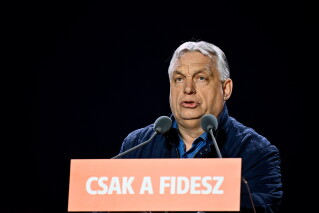 Hetim për korrupsion  Prokurorët hungarezë bastisin zyrat e partisë së ish kryeministrit Viktor Orbán