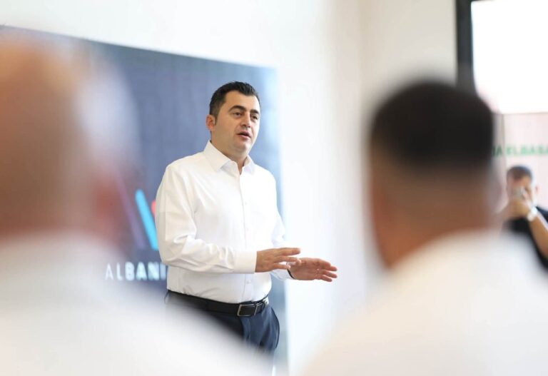 Llatja: Digjitalizimi është çelësi për zhvillimin e biznesit lokal