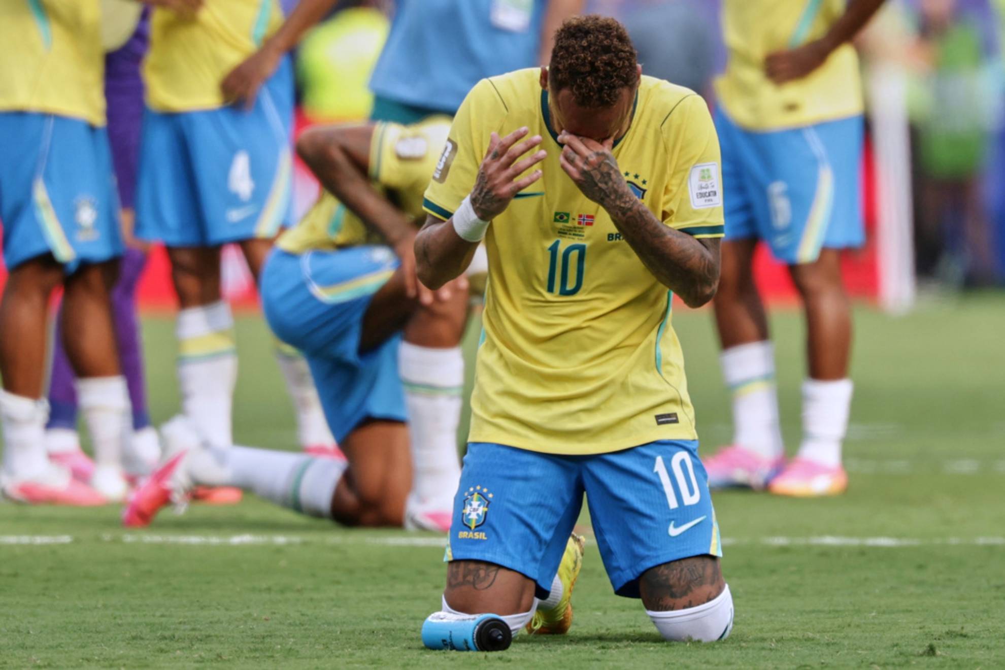 Neymar i jep fund aventurës me Brazilin  Koha ime me Seleçaon ka përfunduar 