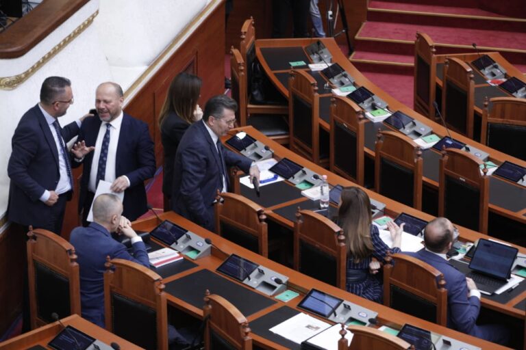 Grupit Parlamentar i PD: Nuk marrim pjesë në seancën, kërkohet përfshirja e 4 projektligjeve në procedurë parlamentare