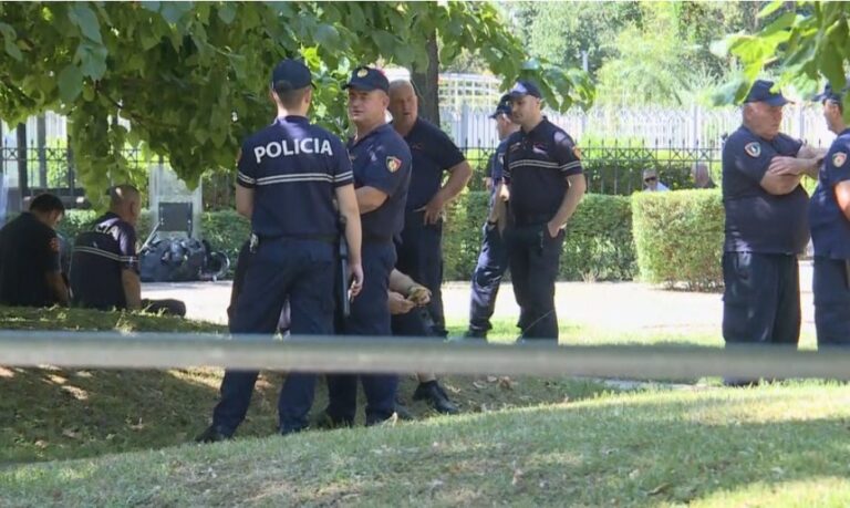 Nis seanca në Kuvend, policia blindon godinën