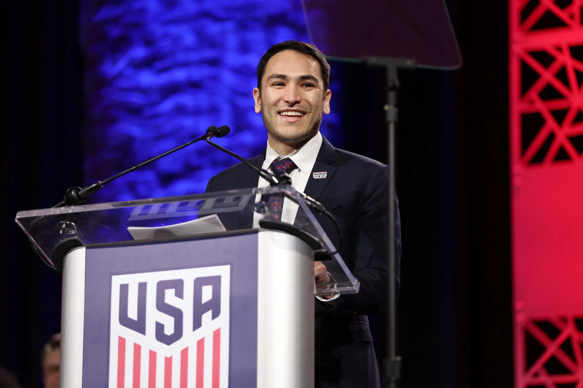 Zyrtari i federatës amerikane kritikon Trumpin dhe Infantinon  Futbolli nuk duhet të përzihet me politikën