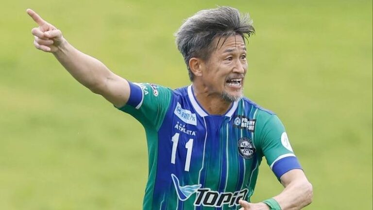 Kazuyoshi Miura, 59 vjeç, shënon dy gola dhe vazhdon të thyejë rekordet