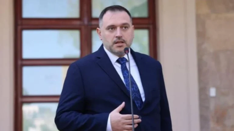 Situatë kritike nga zjarret në Dajt, Nufi kërkon koordinim të të gjitha forcave në operacion