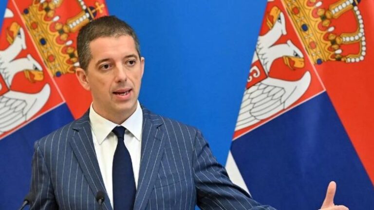 Hoxha kritikoi deklaratat e Vuçiçit për Ibrin, kryediplomati serb: Po ndërhyn në çështje që s’i takojnë