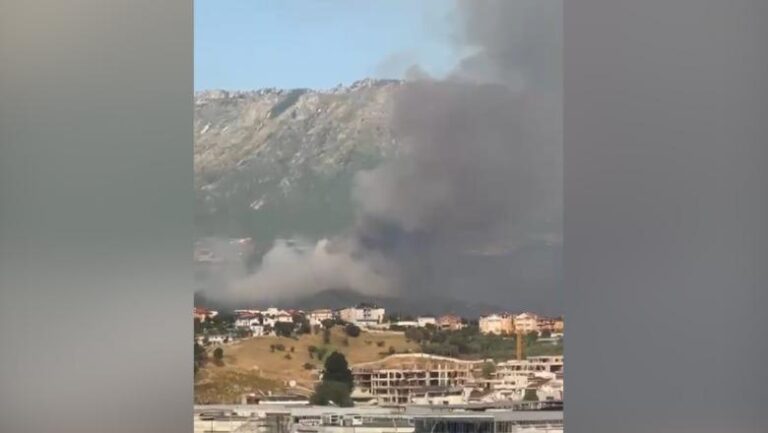 Zjarr i fuqishëm në Daias, flakët përhapen me shpejtësi. Nis evakuimi i banorëve në lagjen Abaze në Krujë