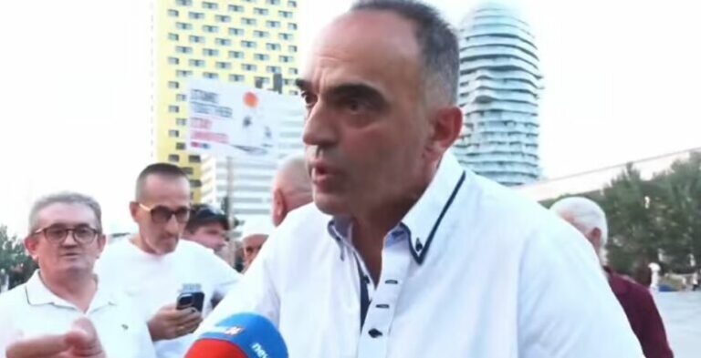 74 ditë protestë, qytetari thirrje shqiptarëve: Të bashkohemi për fëmijët tanë
