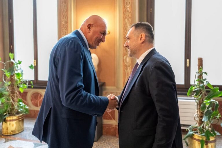 Takimi i ministrave Nufi-Crosetto në Romë për bashkëpunimin ushtarak, në fokus ndërveprueshmëria dhe siguria rajonale
