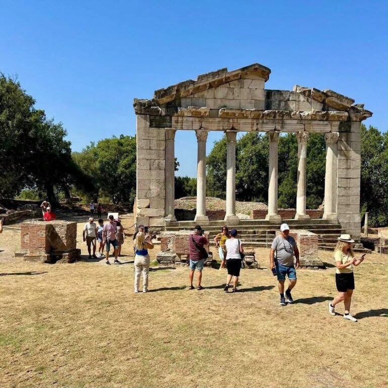 Zv/kryeministrja Koçiu: Parku Arkeologjik i Apolonisë mirëpret çdo ditë vizitorë nga e gjithë bota