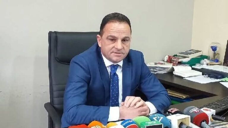 Berisha: Nderim për Skënder Halucin