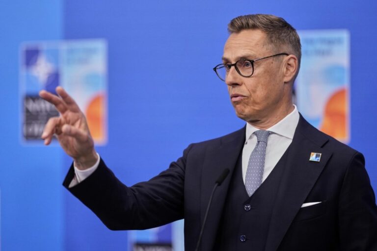Presidenti finlandez Alexander Stubb i konsideron spekulime, pretendimet se Rusia po planifikon të sulmojë vendet e NATO-s