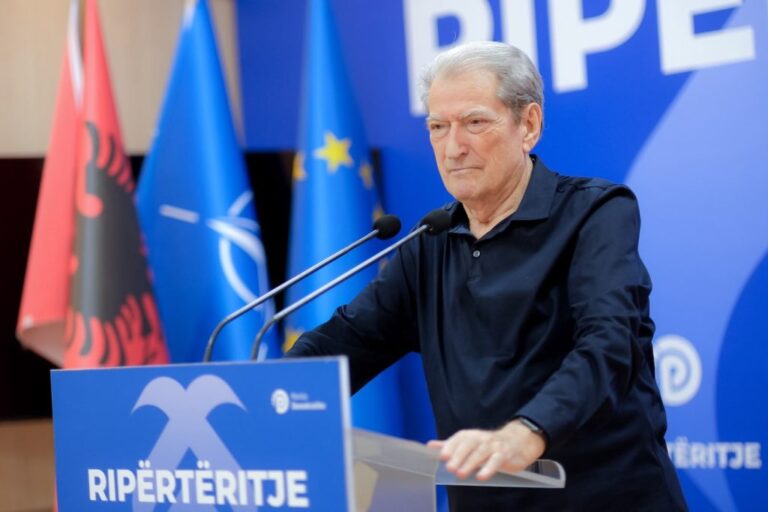 ”Alimehmeti figurë e shquar për Tiranën”, Berisha për Braçen si kandidat: Në PS po i nxjerrin sytë njëri-tjetrit