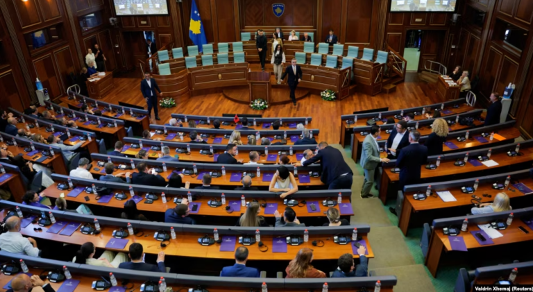 Kosova, a mos ka një klasë politike të degraduar? Albin Kurti, përgjegjësi kryesor i krizës kosovare