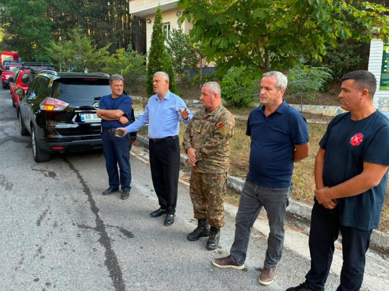 Prefekti Shkëlqim Hajdari: Tirana ka shuar të gjitha vatrat e zjarrit, ndërhyrje në malin e Dajtit
