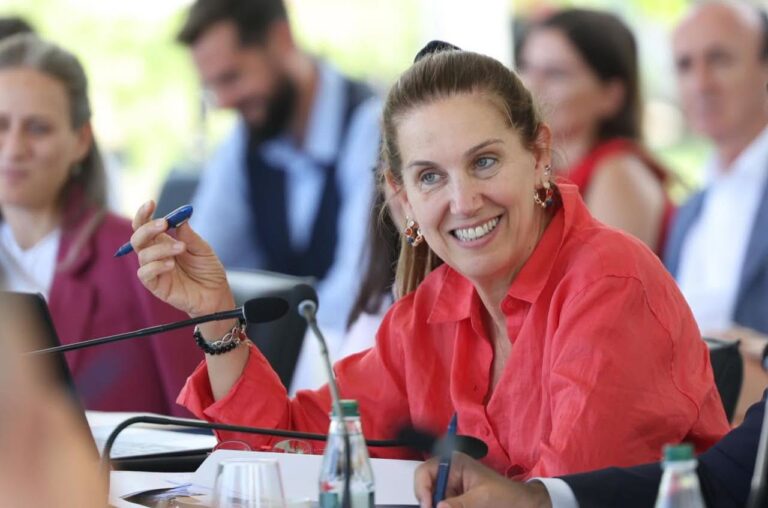 Viti i ri akademik nis më 5 tetor, ministri Kumbaro: Universitetet me hapësira të reja dhe moderne