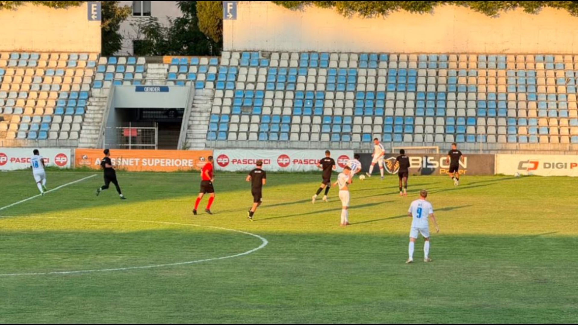 Në ditën e 106 vjetorit  Tirana ndalet në barazim përballë Laçit