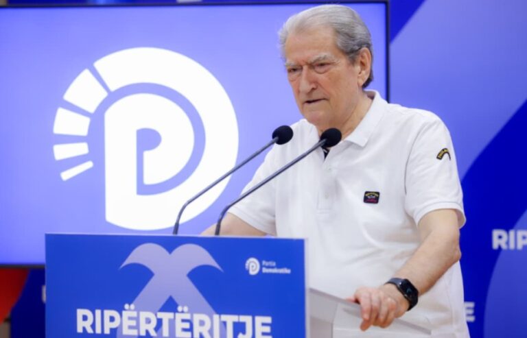 Berisha: Ku është aeroporti i Kukësit me çunat e Londrës? Shqiptarët mund të paguajnë 500 mln euro gjobë për Vlorën