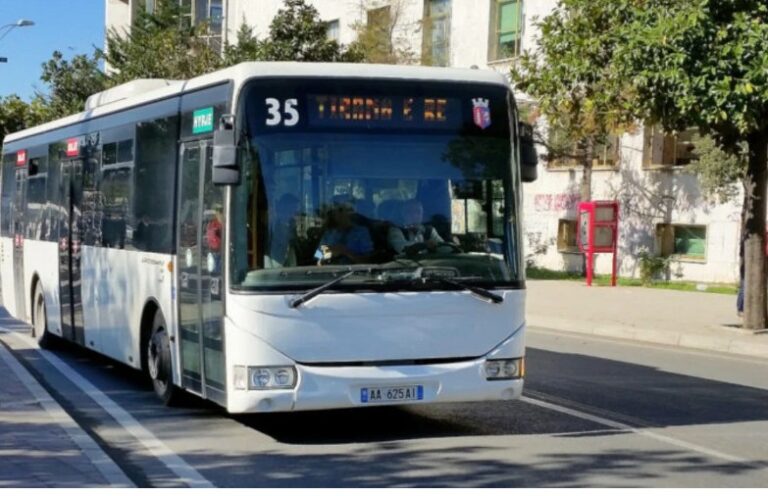 Operatorët e Transportit publik: Nga 1 shtatori reduktohet flota e autobusëve