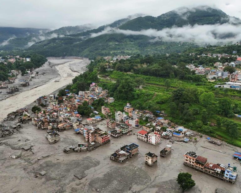 Përmbytjet e shpejta Nepal-Tibet: Çfarë dimë deri tani