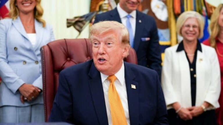 Gjykata ndalon Trumpin të ndërtojë sallë vallëzimi, presidenti apelon