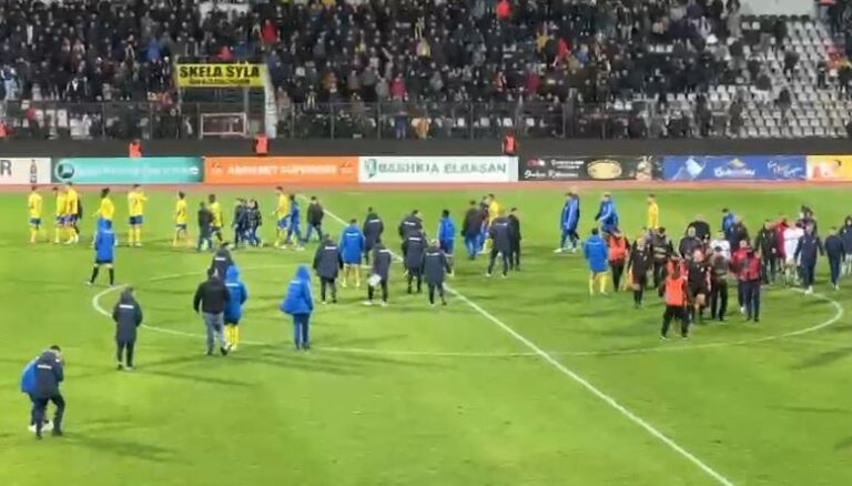 FSHF reagon për incidentet pas Elbasani-Vllaznia, Vllaznia kundërpërgjigjet: “Duam vetëm drejtësi”