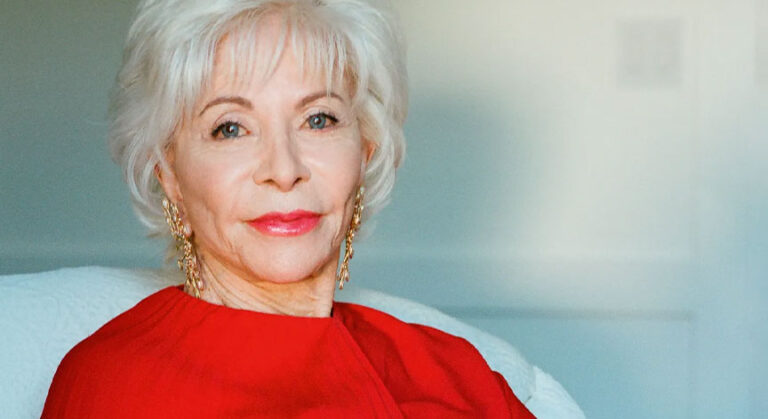 Isabel Allende, shkrimtarja që e ka shndërruar kujtesën në atdhe, mërgimin në identitet dhe fjalën në strehën e shpirtit