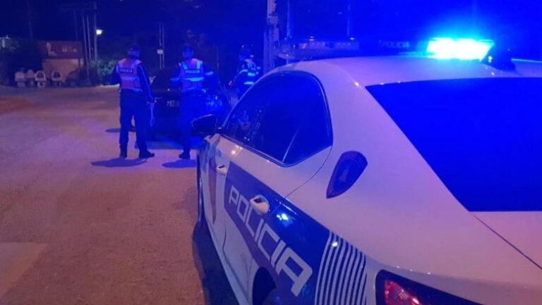 Operacion antidrogë në Korçë, kontrolle në disa banesa