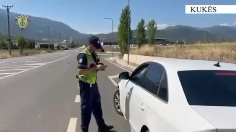 Kukës/ Drejtonte i dehur dhe pa leje drejtimi, arrestohet shoferi, procedohet një i mitur