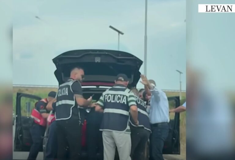 Ishte fshehur në bagazhin e një makine, arrestohet autori i dyshuar për vrasjen e francezit në Ksamil (Pamjet)