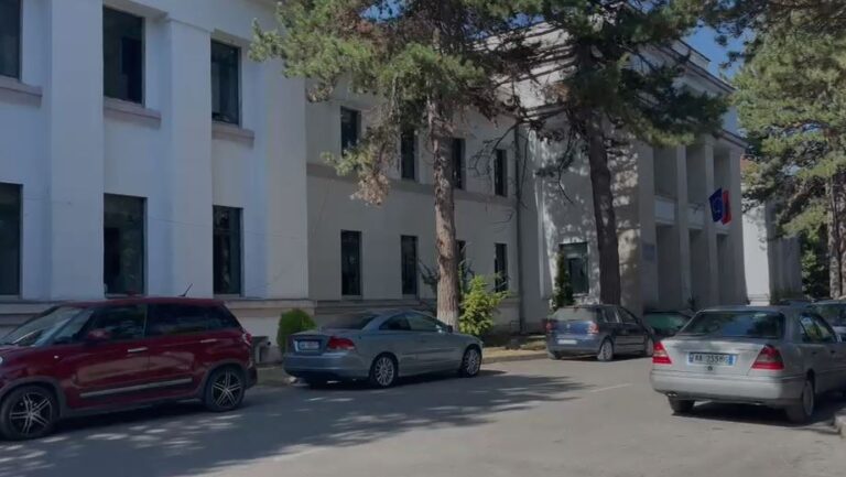 Rasti i parë me Ethet e Nilit në Shqipëri, ISHP nis hetimin epidemiologjik në Korçë