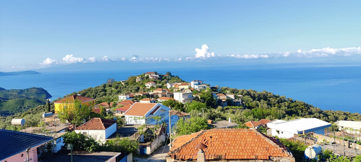 bashkia-himare-thirrje-banoreve-te-piqerasit-nevojitet-prania-fizike-per-regjistrimin-e-pronave