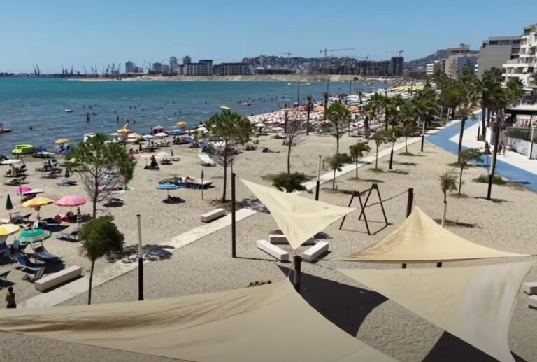 Rama ndan pamjet nga Durrësi: Deti, historia dhe mikpritja krijojnë një përvojë të veçantë për çdo vizitor