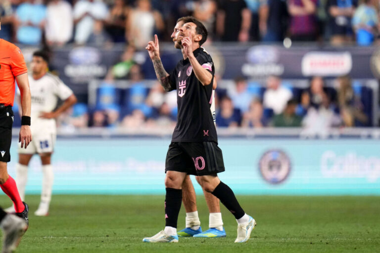 Messi rikthehet te goli në Amerikë, ja dedikon babait të ndjerë