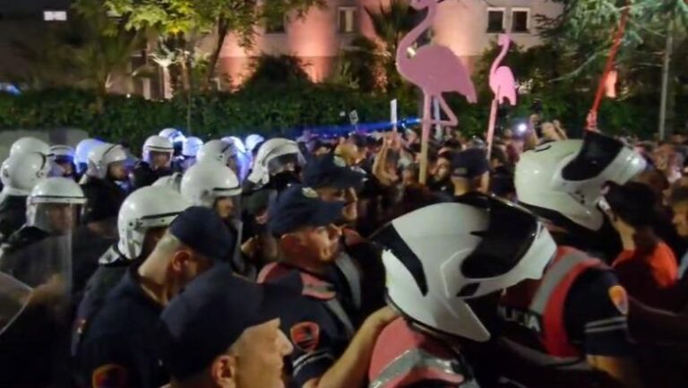 Eduard Zaloshnja: Këllqet elektorale të protestës bulevardore mund të provohen në garën e Tiranës