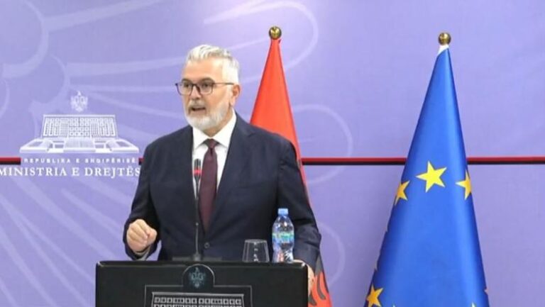 Konflikti për pagat e gjyqtarëve, ministri Gogu: Zgjidhja jepet të martën