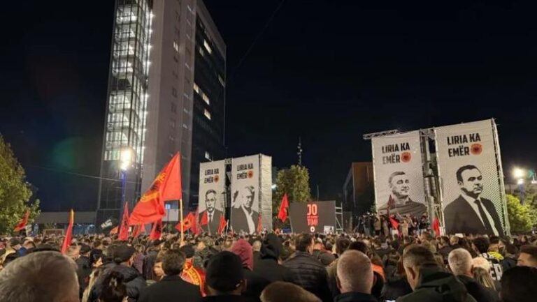Vendimi i Hagës për ish-krerët e UÇK, qytetarët prej dy javë në protestë: Po na soset durimi