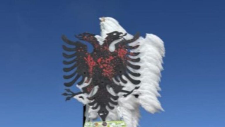 Bora e parë në majën e Korabit, pamje dimërore nga maja më e lartë e Shqipërisë