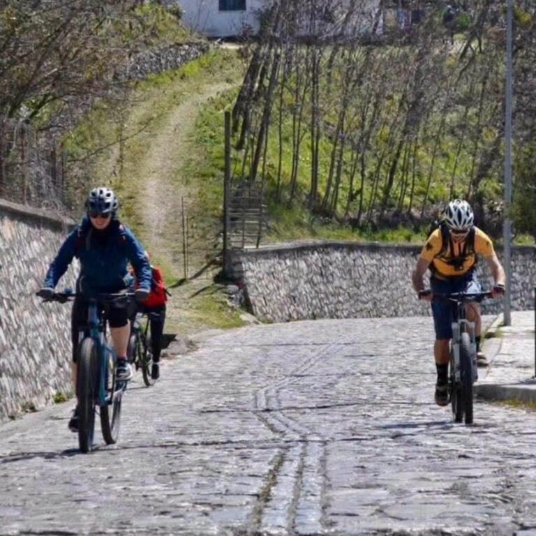 Shkodra, qyteti që zbulohet më bukur me biçikletë