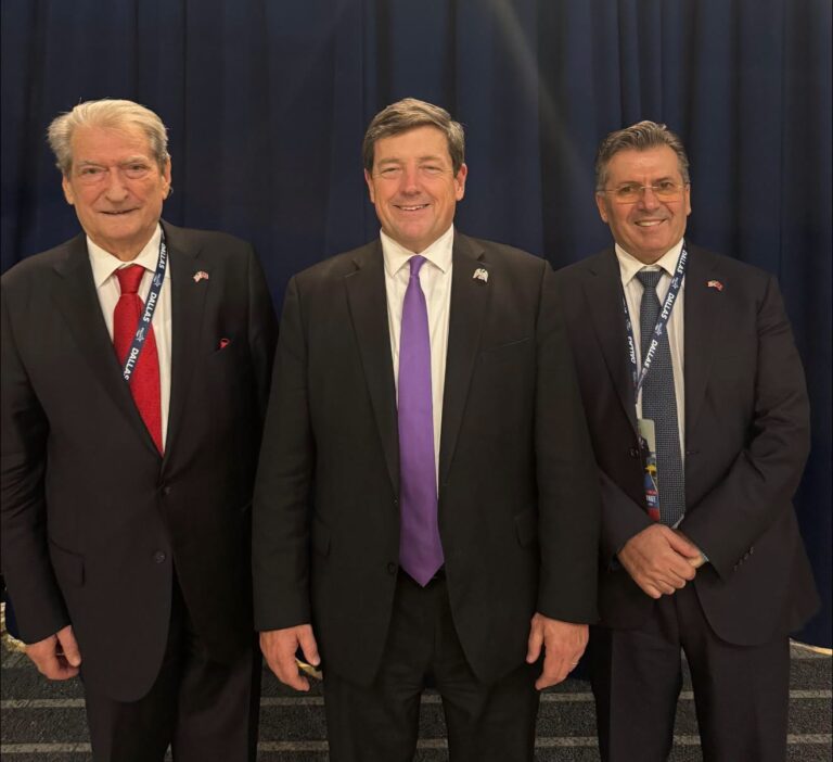 Takim me të dërguarin e Trump në Amerikë, Sali Berisha publikon foton me Ed Martin