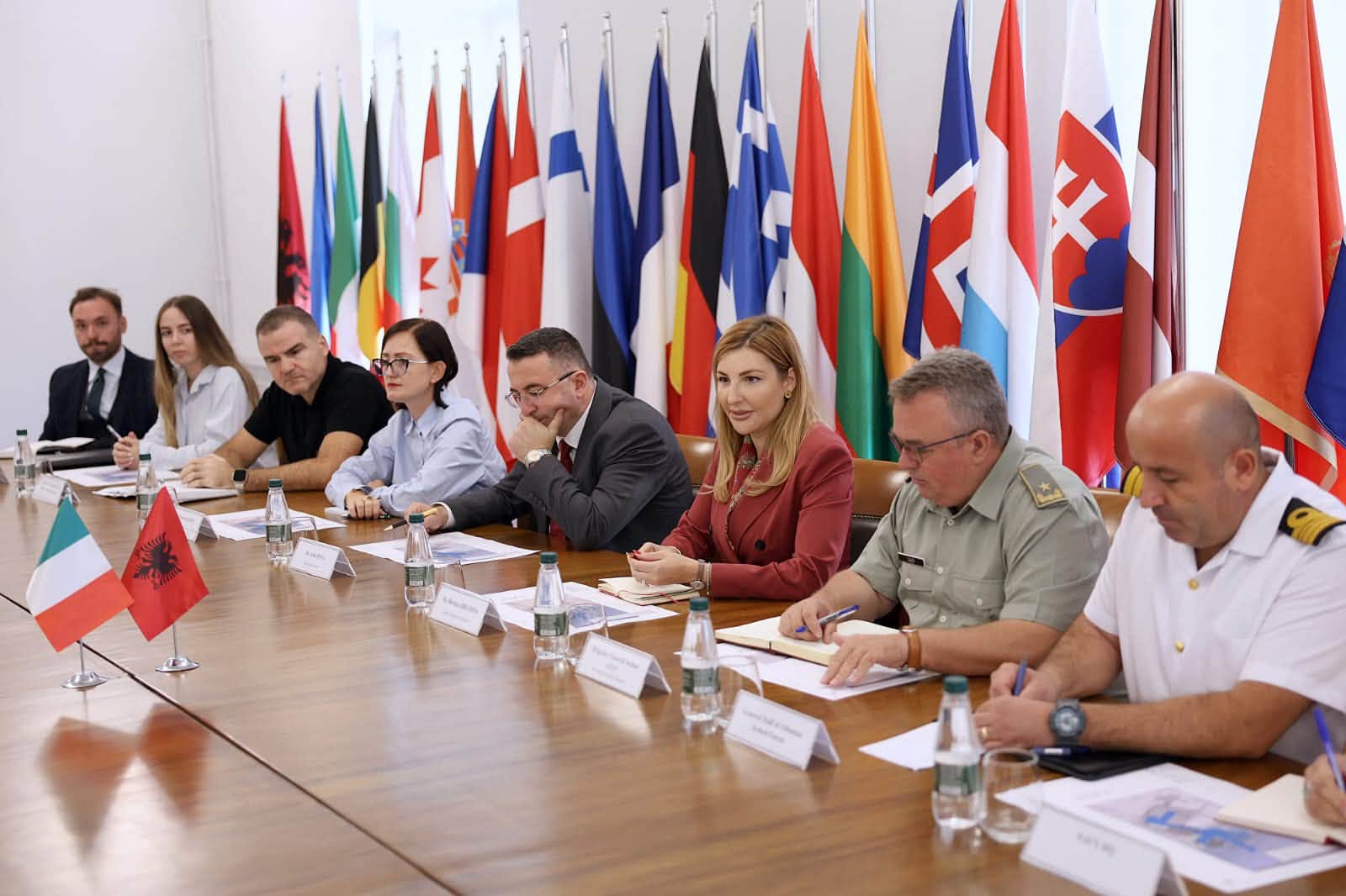Delegacioni ushtarak italian në Shqipëri  në fokus Porti Ushtarak në Porto Romano