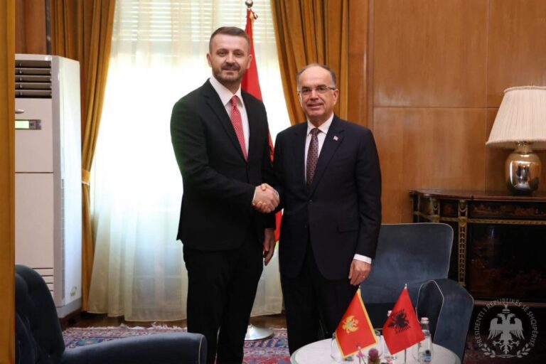 Presidenti Begaj takon ministrin Dukaj: Shqiptarët në Malin e Zi, urë e fortë miqësie mes dy vendeve